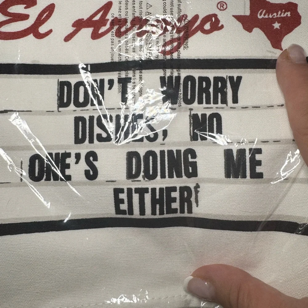 El Arroyo White Tea Towels with Humorous Text